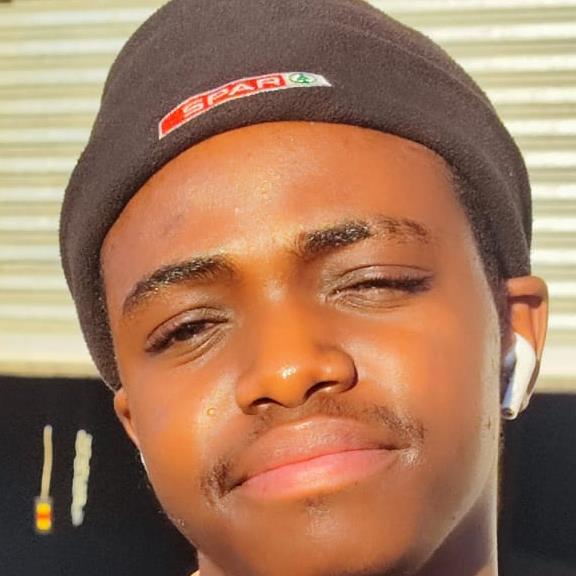 Wandile Mngomezulu