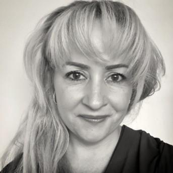 Inge Oosthuizen