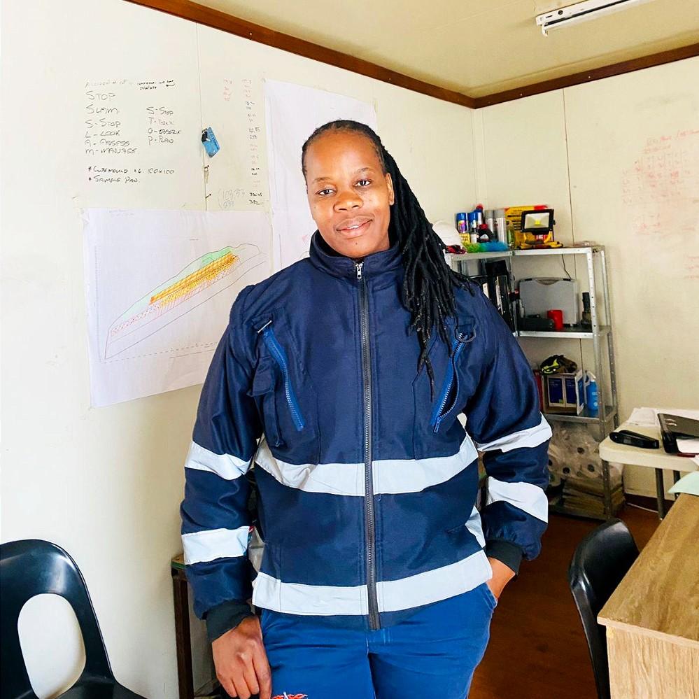 NOSIPHO HELGAR DUBAZANA