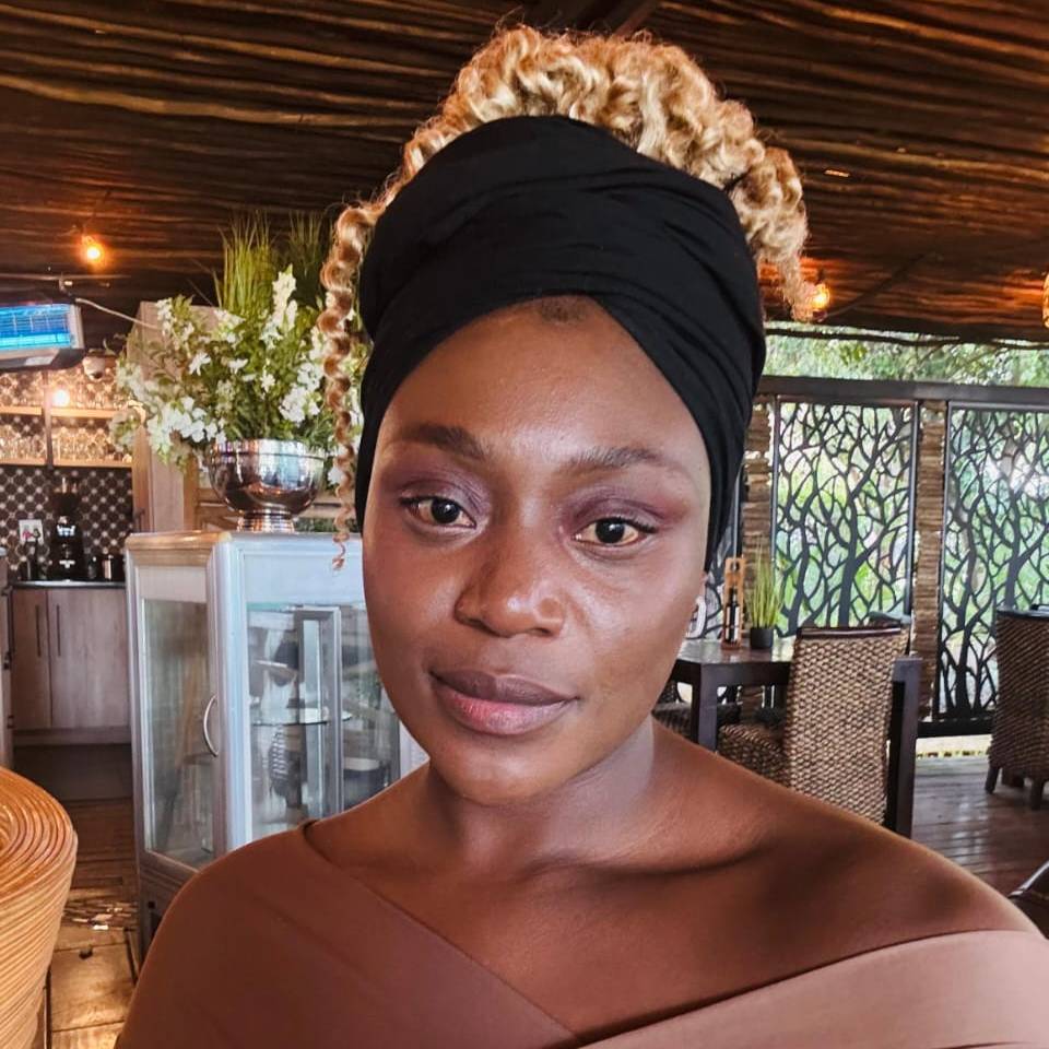 Makungu Venessa Mbombi