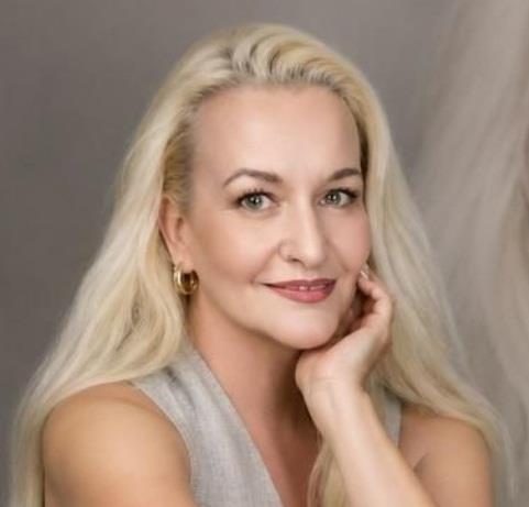 AMANDA POTGIETER