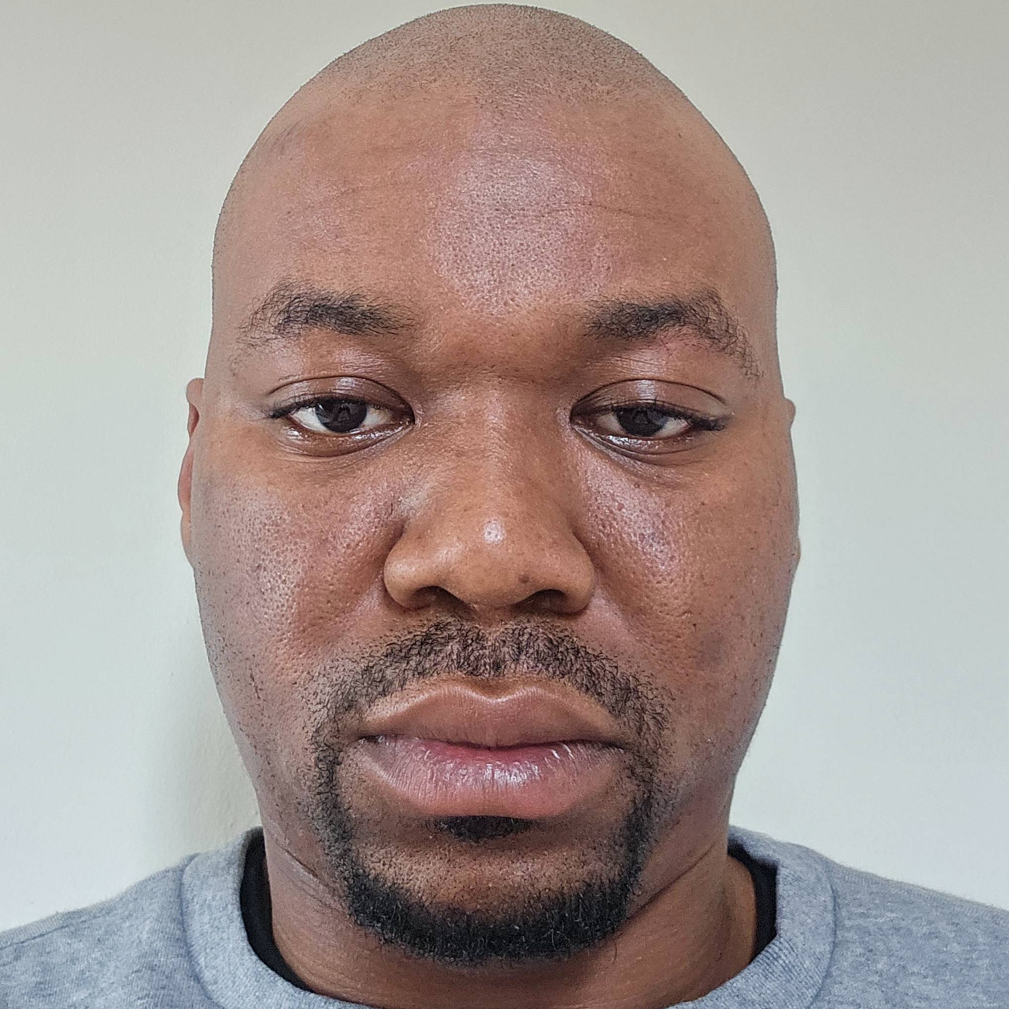 Floyd Dzunani